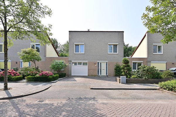 Onder bod: Golden Earringstraat 6, 1311 JN Almere