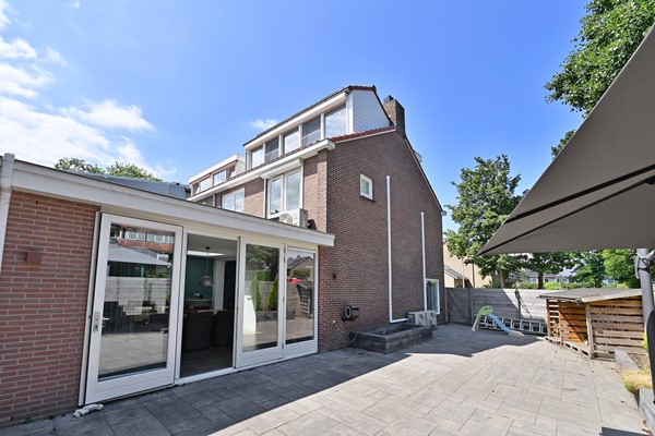 Medium property photo - Pieter de Hooghlaan 1, 1399 GA Muiderberg
