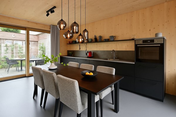 Medium property photo - Blomstraat 10, 1382 AJ Weesp