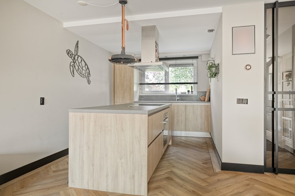 Medium property photo - Haydnplantsoen 76, 1323 EH Almere