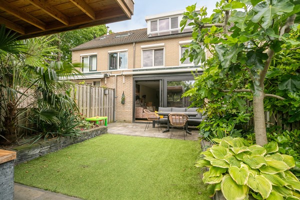 Medium property photo - Haydnplantsoen 76, 1323 EH Almere