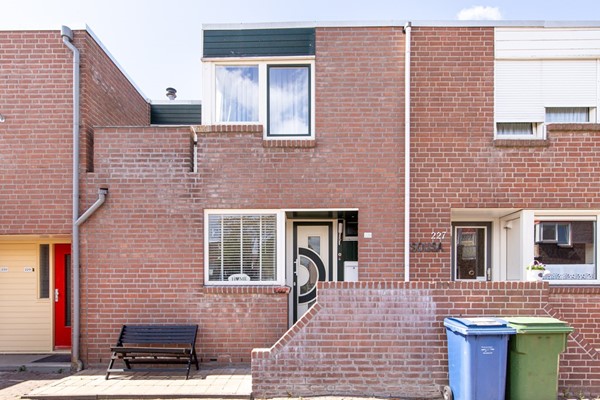 Middenhof 228, Almere