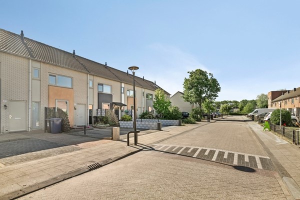 Medium property photo - Willem De Vlaminghstraat 51, 1335 PR Almere