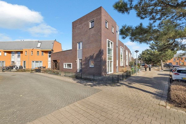 Te koop: Woldplantsoen 1, 8225 AP Lelystad