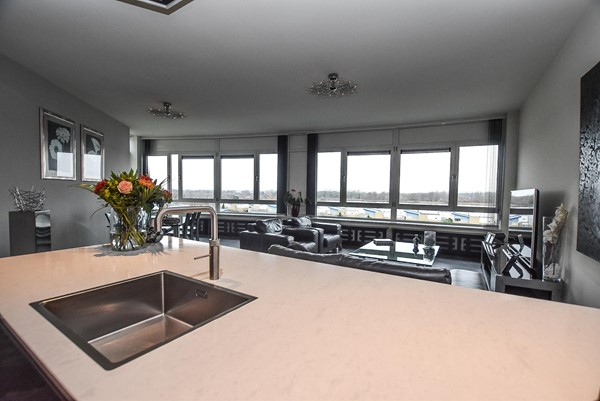 Medium property photo - Lemmerstraat 131, 8244 DJ Lelystad