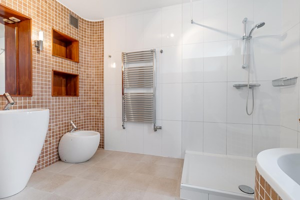 Medium property photo - Hollandse Hout 132, 8244 GE Lelystad