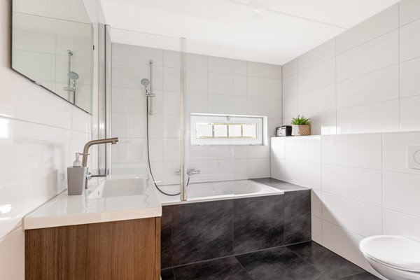 Medium property photo - Spakenburglaan 43, 8244 DW Lelystad