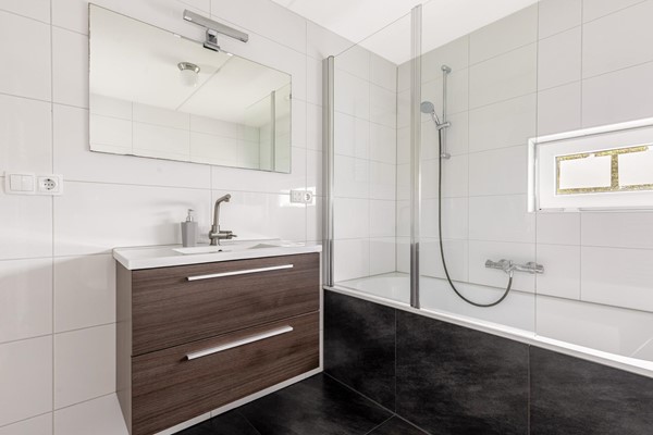 Medium property photo - Spakenburglaan 43, 8244 DW Lelystad