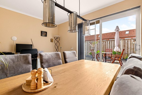 Medium property photo - Volendamstraat 19, 8244 DT Lelystad