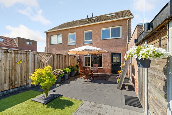 Medium property photo - Volendamstraat 19, 8244 DT Lelystad
