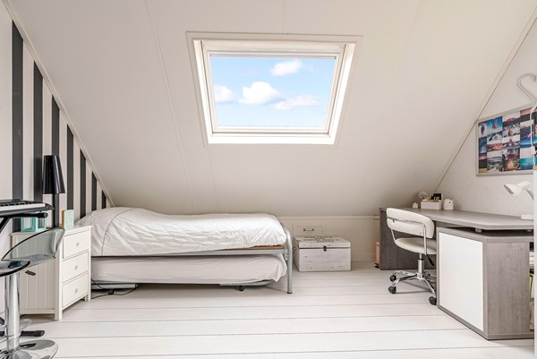 Medium property photo - Beukenhof 217, 8212 EK Lelystad