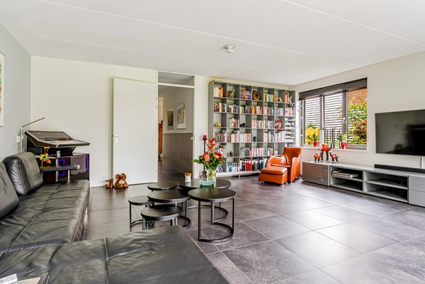 Medium property photo - Kopenhagenlaan 86, 8232 RE Lelystad