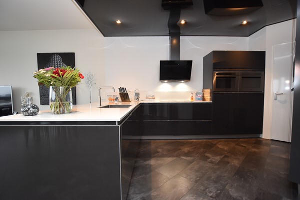 Medium property photo - Lemmerstraat 131, 8244 DJ Lelystad