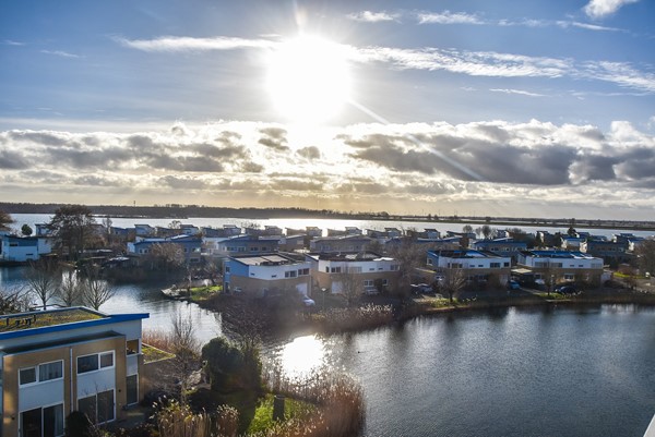 Medium property photo - Lemmerstraat 131, 8244 DJ Lelystad