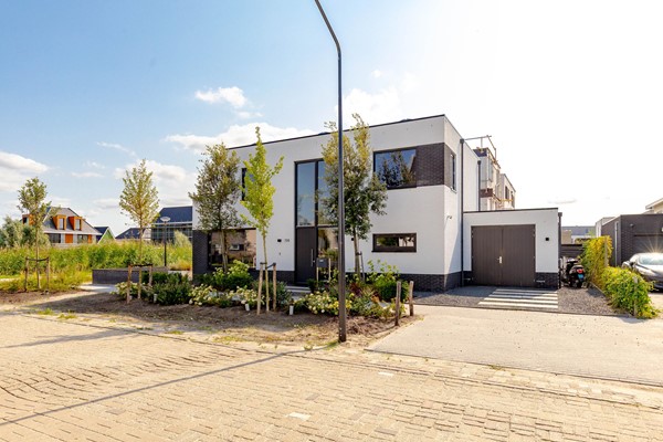 Te koop: Parnassialaan 194, 8245HD Lelystad