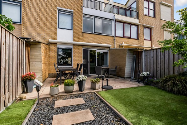 Verkocht onder voorbehoud: Eikenstraat 11, 1326AG Almere