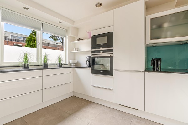 Medium property photo - Eikenstraat 11, 1326 AG Almere