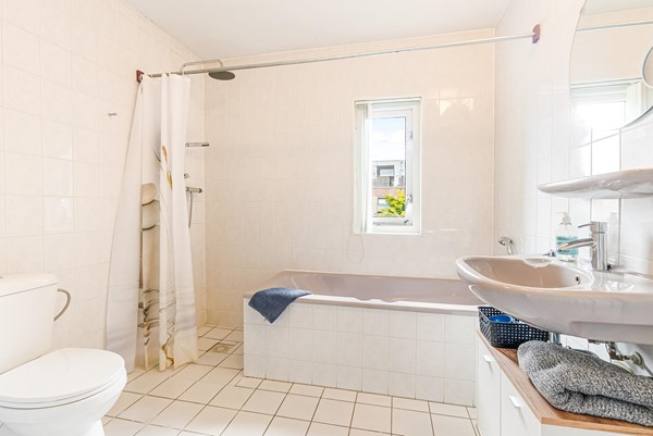 Medium property photo - Eikenstraat 11, 1326 AG Almere