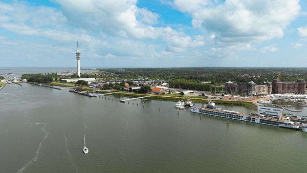 Medium property photo - Lelybaan 58, 8242 KB Lelystad