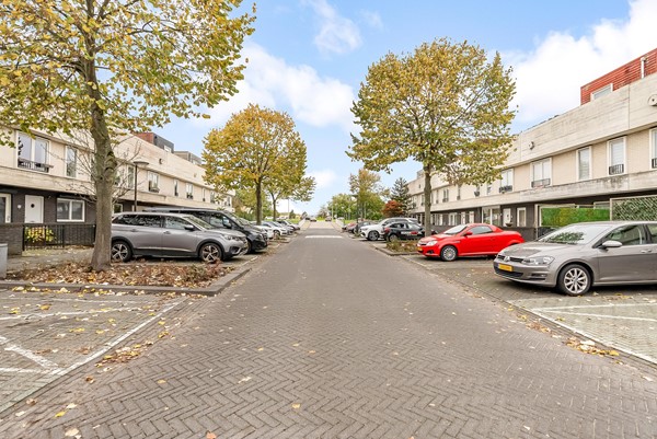 Medium property photo - Antillenweg 16, 1339 KE Almere