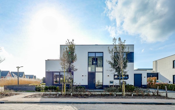 Te koop: Parnassialaan 194, 8245HD Lelystad