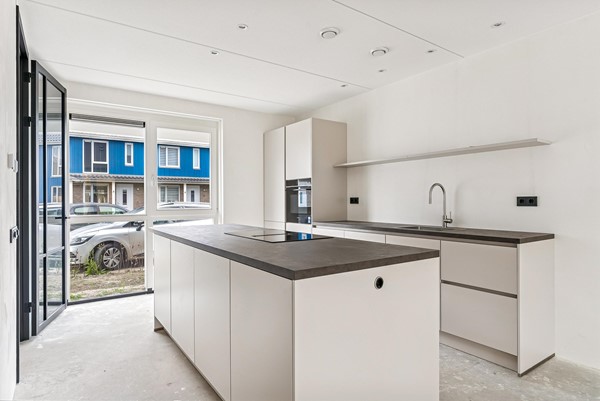 Medium property photo - Bijenorchidee 7, 8245 LR Lelystad