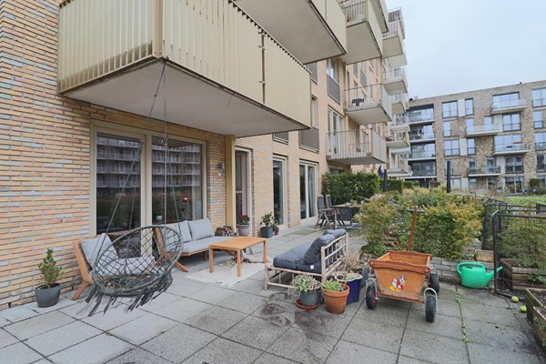 Medium property photo - Nida Senffstraat 13, 1095 MX Amsterdam