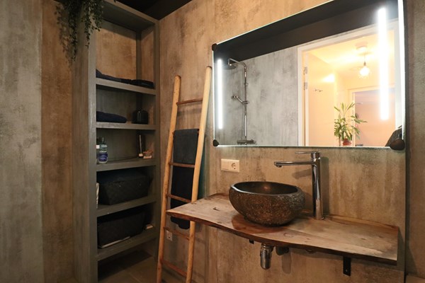 Medium property photo - Nida Senffstraat 13, 1095 MX Amsterdam