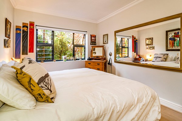 Medium property photo - Haarlem Street 5, 7130 Cape Town