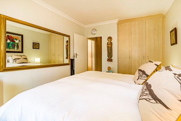 Medium property photo - Haarlem Street 5, 7130 Cape Town
