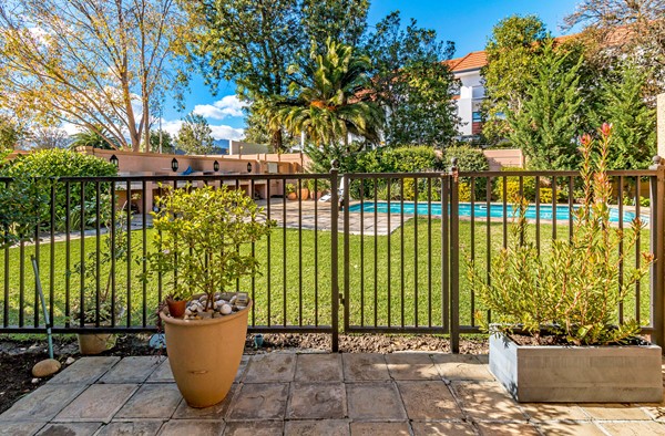 Medium property photo - Haarlem Street 5, 7130 Cape Town