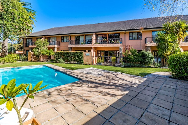 Medium property photo - Haarlem Street 5, 7130 Cape Town