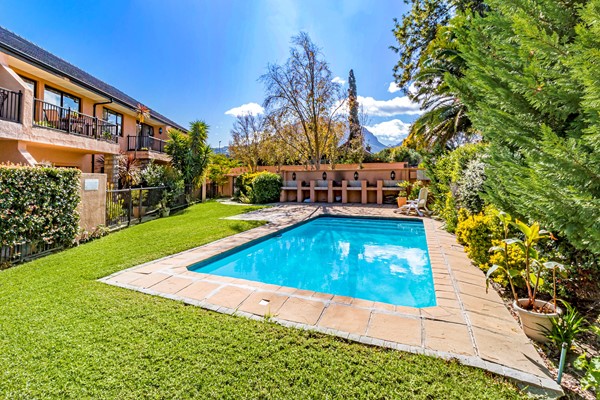 Medium property photo - Haarlem Street 5, 7130 Cape Town