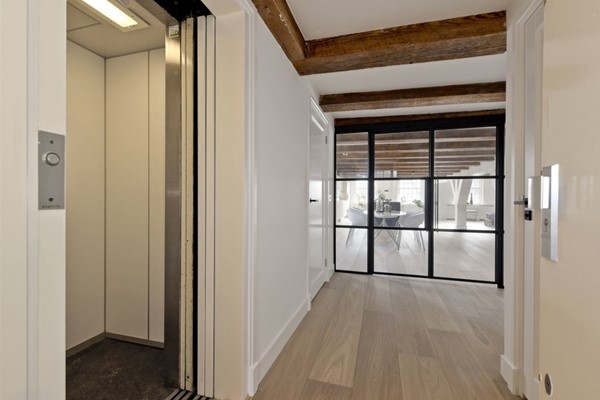 Medium property photo - Bloemgracht 129A3, 1016 KL Amsterdam