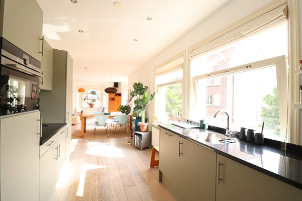 Medium property photo - De Kempenaerstraat 58-2, 1051 CR Amsterdam