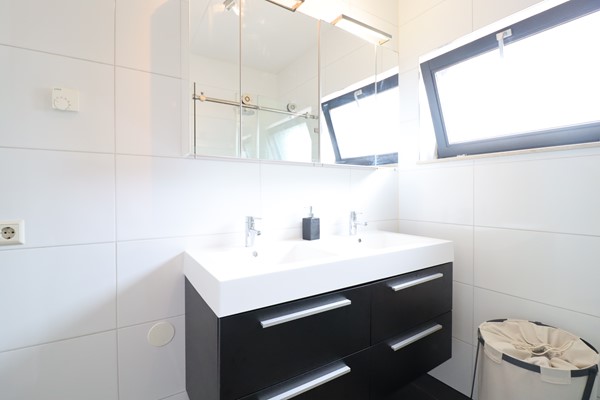 Medium property photo - Mgr.dr. H. Poelslaan 1B, 1187 BA Amstelveen