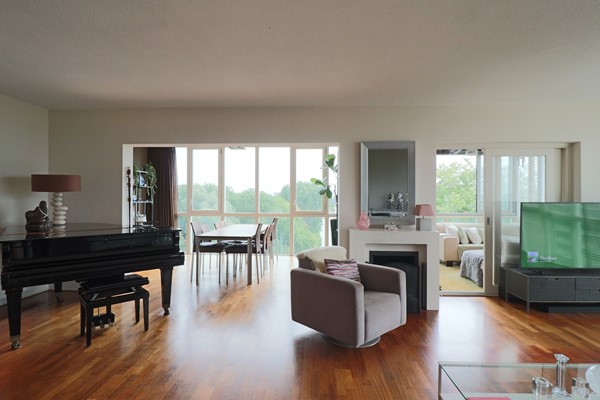 Medium property photo - Oeverpad, 1068 PM Amsterdam