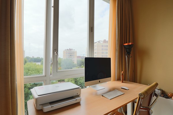 Medium property photo - Oeverpad, 1068 PM Amsterdam