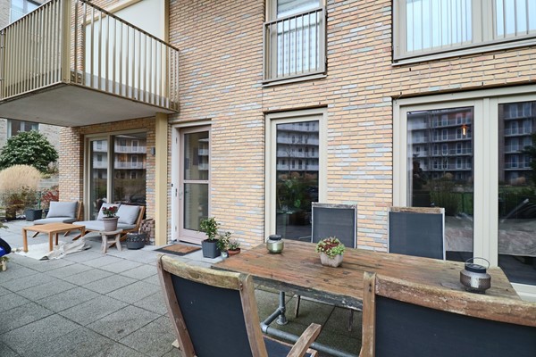 Property photo - Nida Senffstraat 13, 1095MX Amsterdam