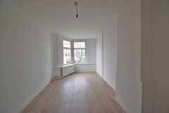 free-sector-houses for rent on 1e Middellandstraat 34B01