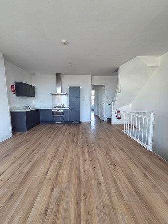 Appartement te huur: Schiedamseweg 108A03, Rotterdam