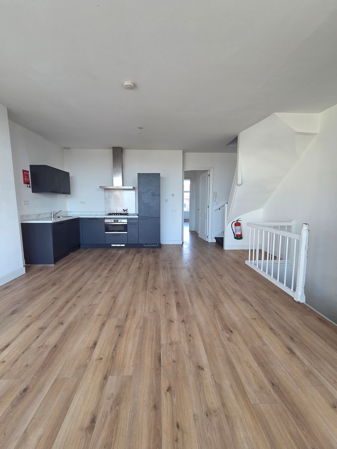 Appartement te huur: Schiedamseweg 108A03, Rotterdam