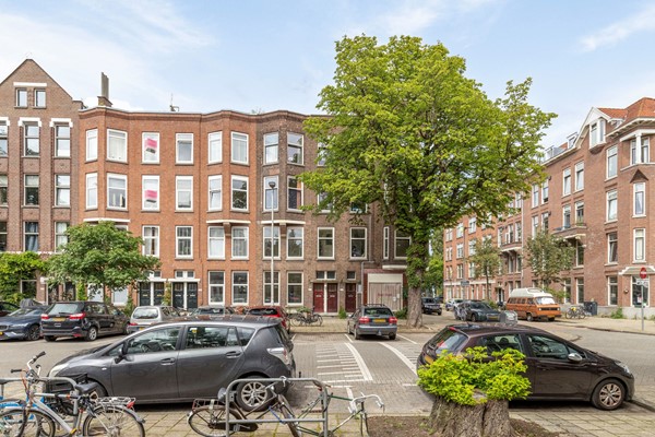 Verkocht: Dit charmante 4 kamer appartement uit 1920, compleet gerenoveerd in 2021, is de perfecte start voor jouw avontuur als huiseigenaar