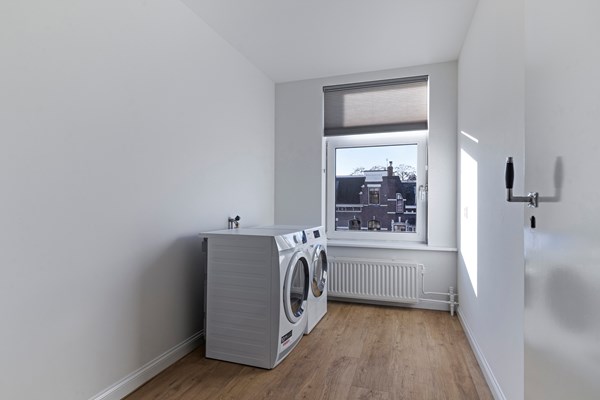 Medium property photo - Claes de Vrieselaan 38B, 3021 JR Rotterdam