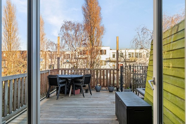 Medium property photo - Claes de Vrieselaan 38B, 3021 JR Rotterdam