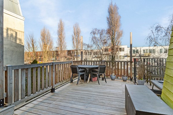 Medium property photo - Claes de Vrieselaan 38B, 3021 JR Rotterdam