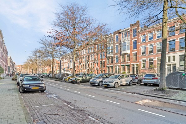 Medium property photo - Claes de Vrieselaan 38B, 3021 JR Rotterdam