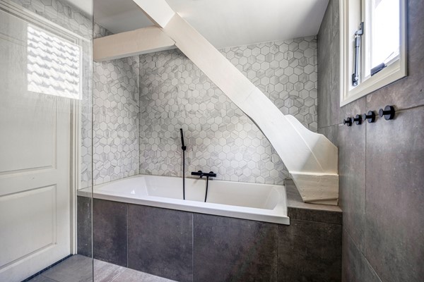 Medium property photo - Bergweg 309B, 3037 EN Rotterdam