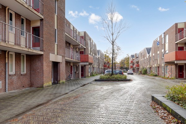 Medium property photo - Bedumerstraat 19A, 9716 BA Groningen