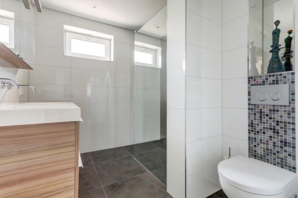 Medium property photo - Mr J.M. De Kempenaersingel 87, 6836 MJ Arnhem